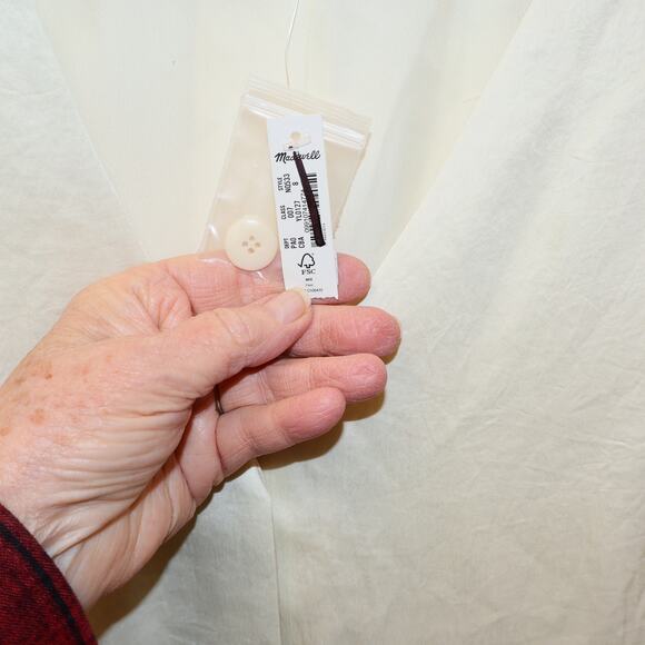 Madewell NWT Flo Top Lemon Yellow V neck Sleeveless Button Front Size 8 - Picture 10 of 13